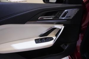 BMW iX2 bild 10