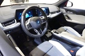 BMW iX2 bild 9