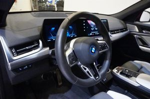 BMW iX2 bild 11
