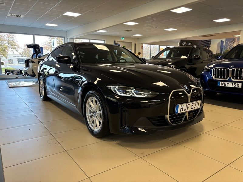 BMW i4 bild 2
