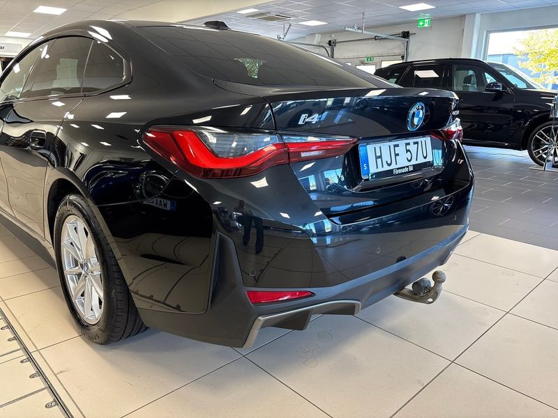 BMW i4 bild 9