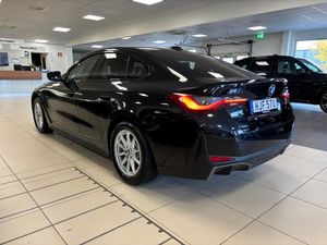BMW i4 bild 10