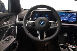BMW iX2 bild 9