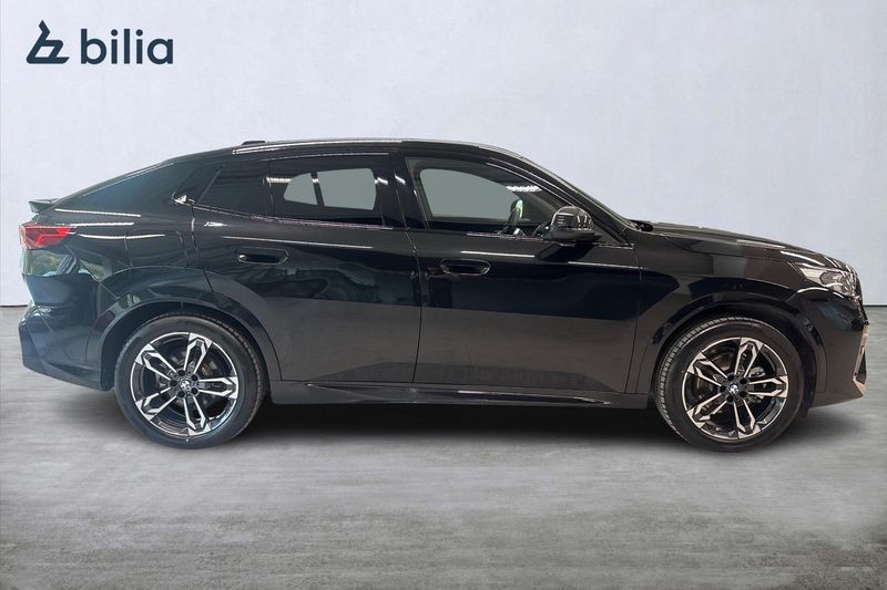 BMW iX2 bild 16