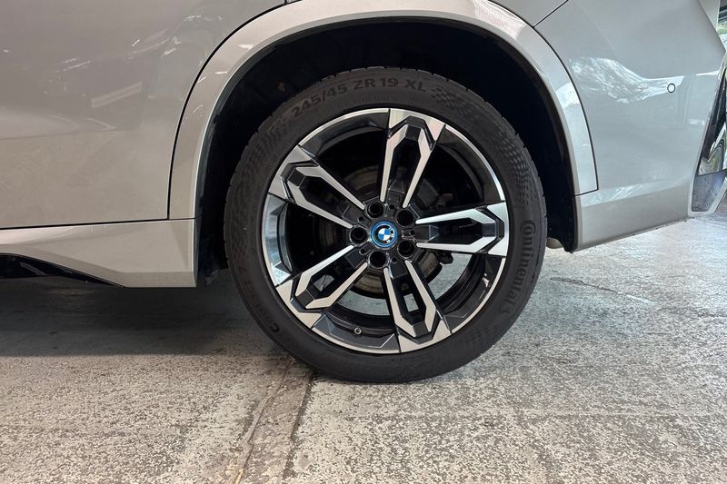 BMW X1 bild 15