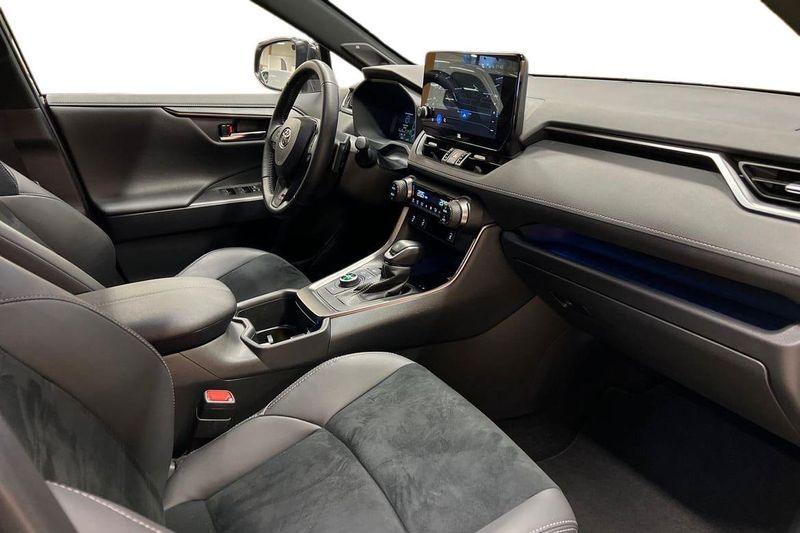 Toyota RAV4 bild 7