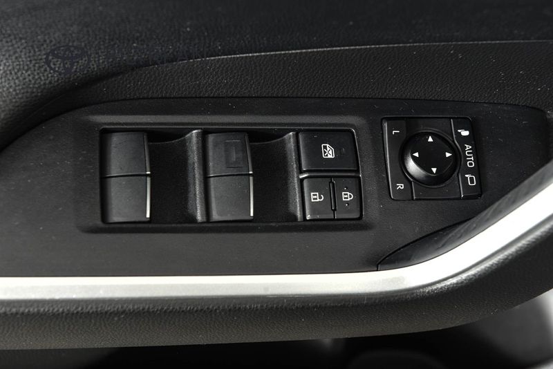 Toyota RAV4 bild 12