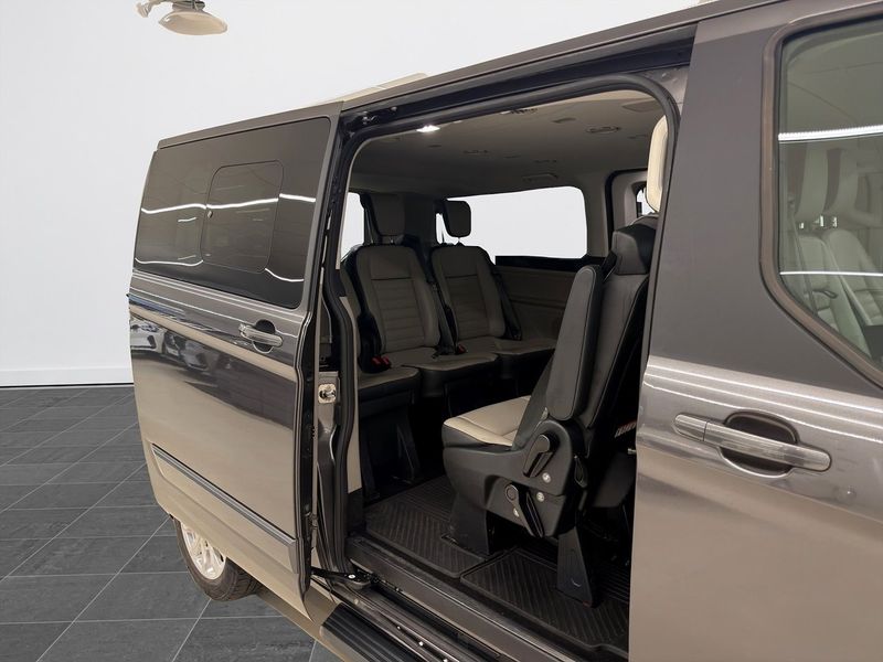 Ford Tourneo Custom bild 8
