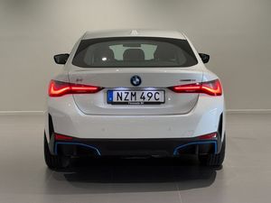 BMW i4 bild 4