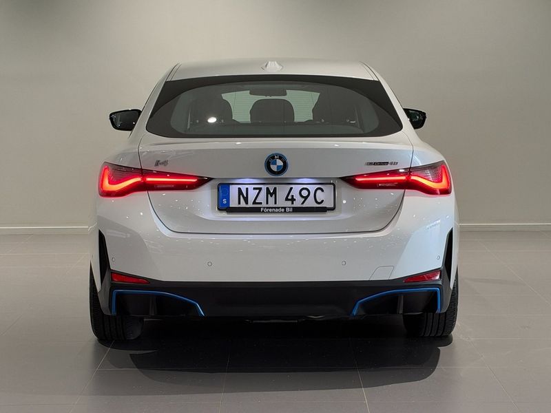 BMW i4 bild 4