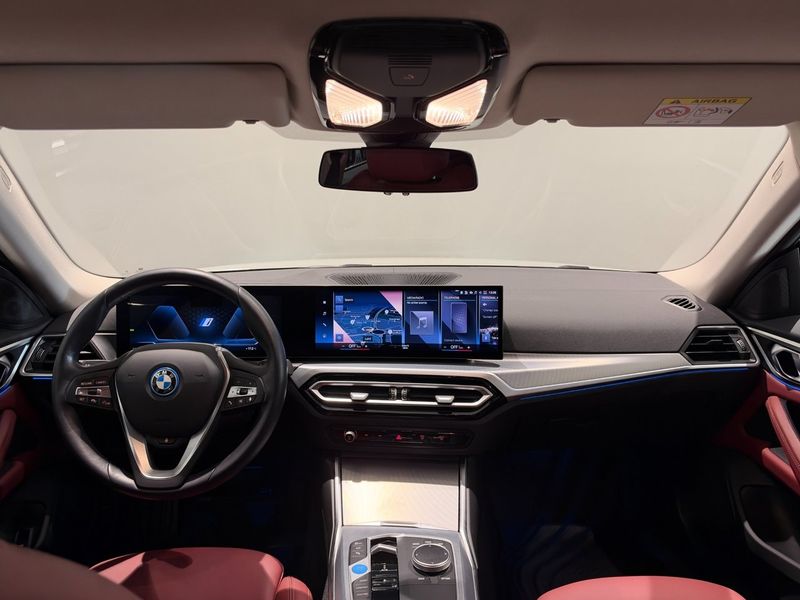 BMW i4 bild 12