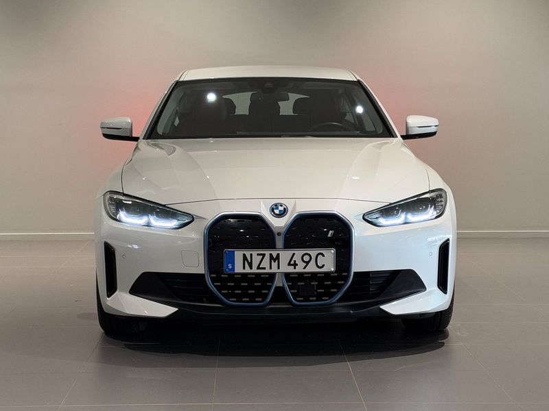 BMW i4 bild 2