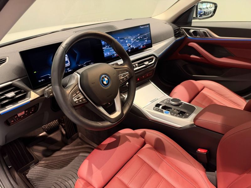 BMW i4 bild 11