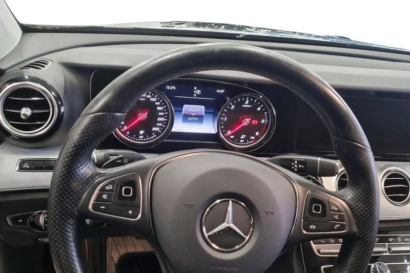 Mercedes E220 bild 7