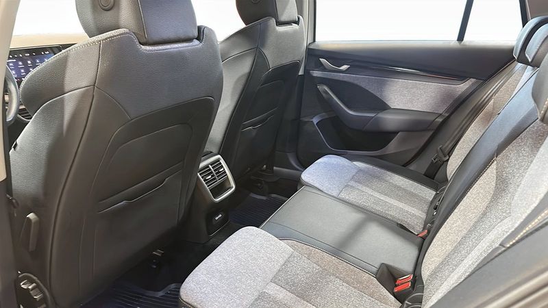 Skoda Octavia bild 12
