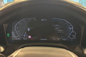 BMW 330 bild 13