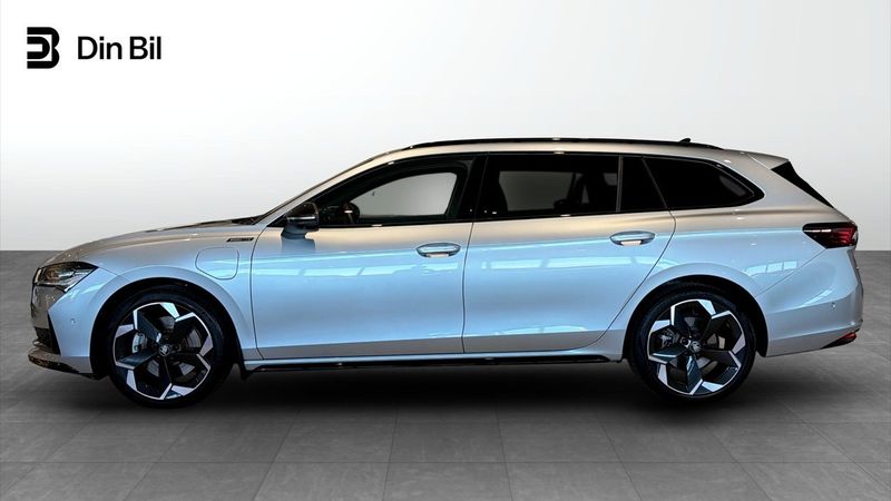 Skoda Superb bild 2