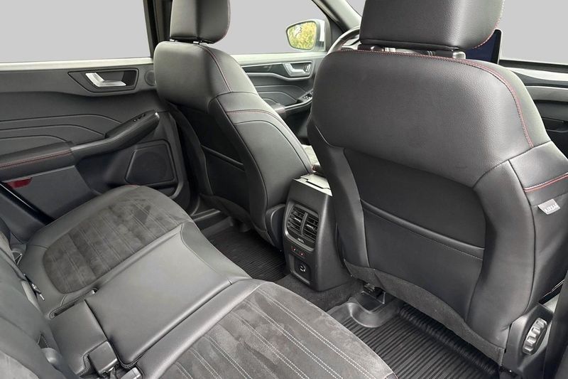 Ford Kuga bild 11