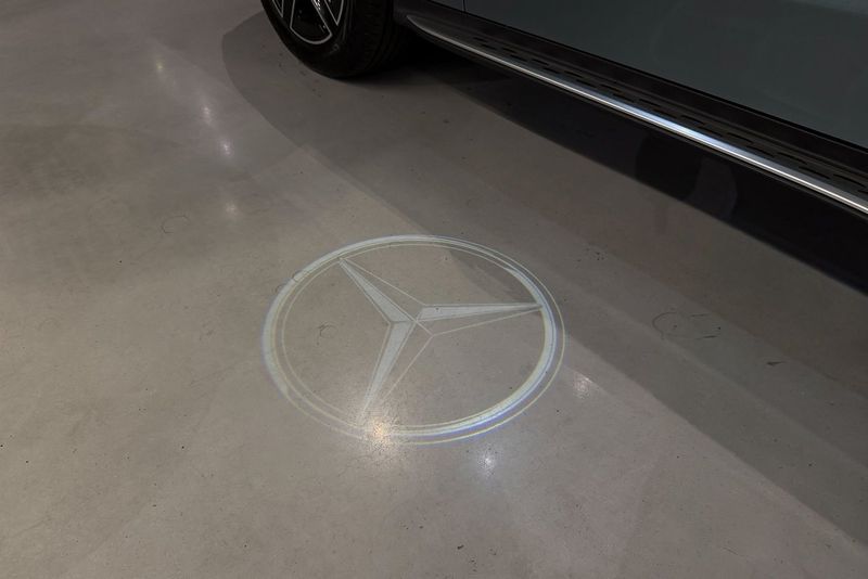 Mercedes GLC300 bild 12
