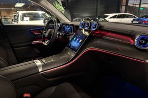 Mercedes GLC300 bild 8