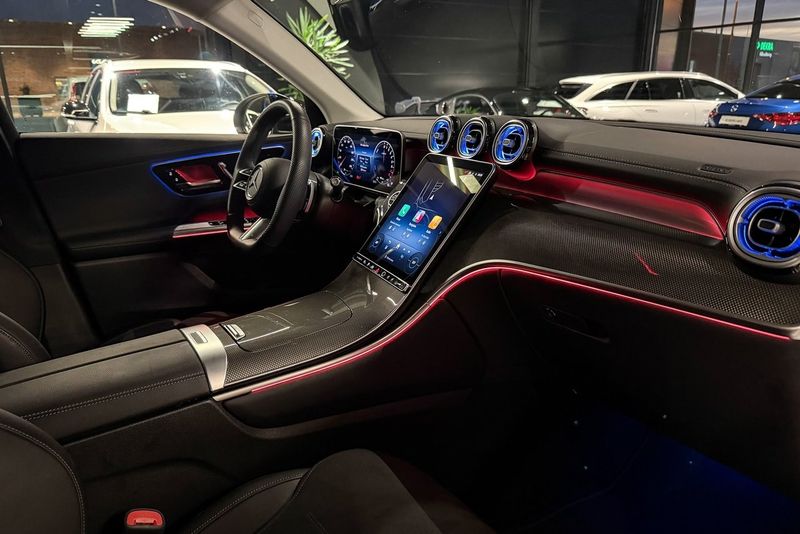 Mercedes GLC300 bild 8