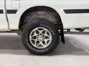 Mitsubishi L 200 bild 18