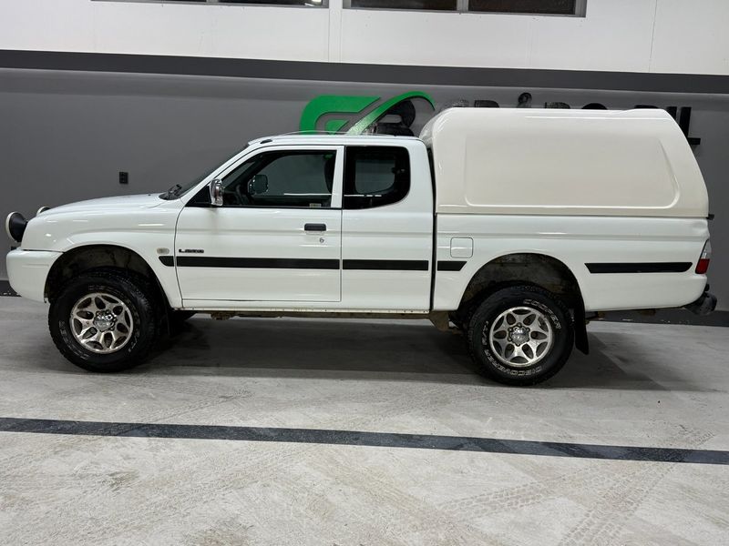 Mitsubishi L 200 bild 2