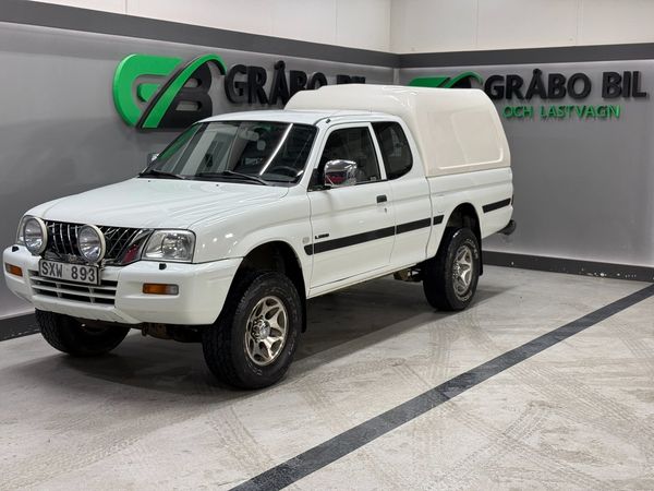Mitsubishi L 200 Club Cab 2.4 ES-4WD 15419MIL 0% RÄNTA 36-MÅNADER - 2002