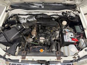 Mitsubishi L 200 bild 16