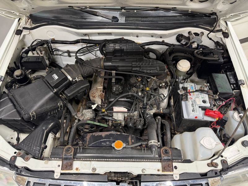 Mitsubishi L 200 bild 16