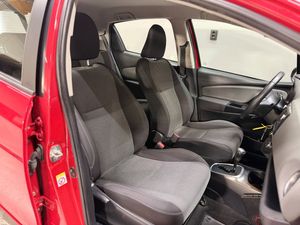 Toyota Yaris bild 11