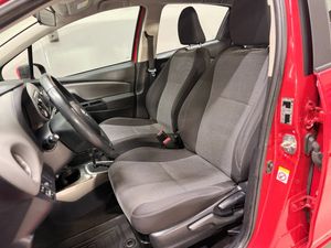 Toyota Yaris bild 10