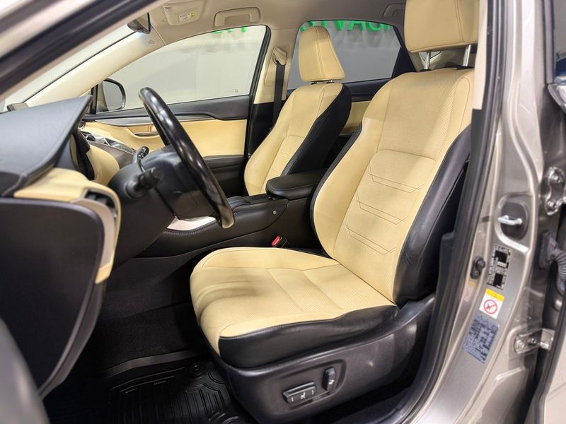 Lexus NX bild 10