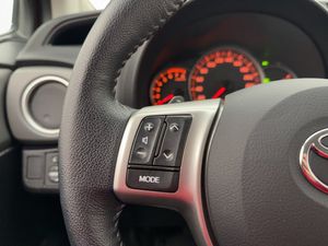 Toyota Yaris bild 16