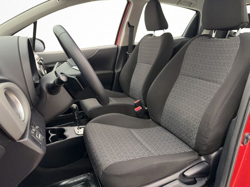 Toyota Yaris bild 9