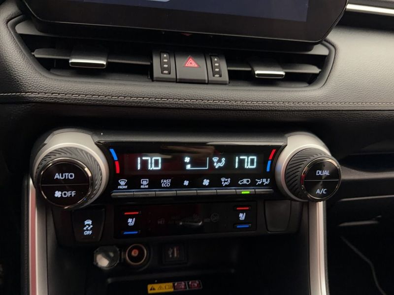 Toyota RAV4 bild 24