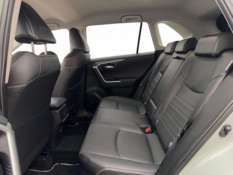 Toyota RAV4 bild 13