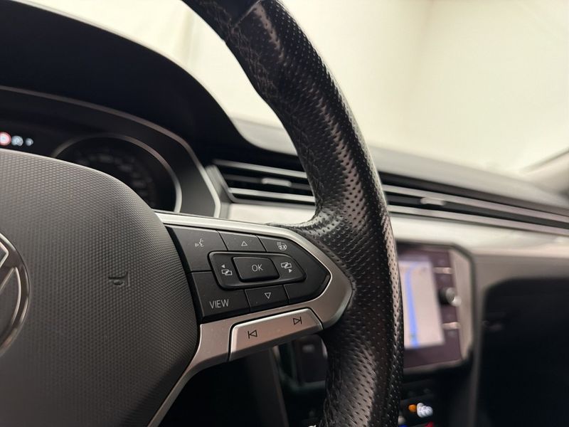 Volkswagen Passat bild 16
