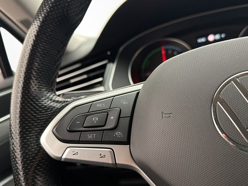 Volkswagen Passat bild 15