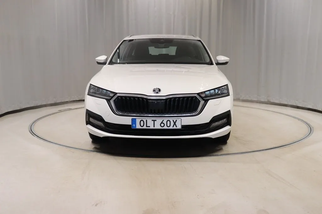 Skoda Octavia bild 2