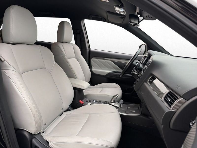Mitsubishi Outlander bild 11