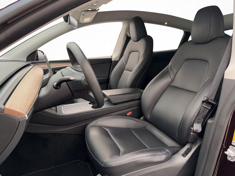 Tesla Model Y bild 20