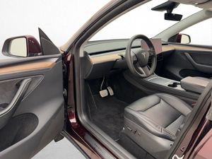 Tesla Model Y bild 19