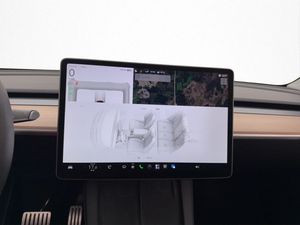 Tesla Model Y bild 26