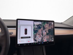 Tesla Model Y bild 23