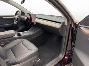 Tesla Model Y bild 13