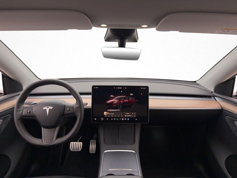 Tesla Model Y bild 17