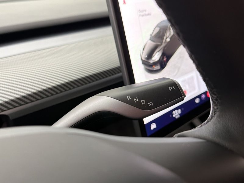 Tesla Model Y bild 17