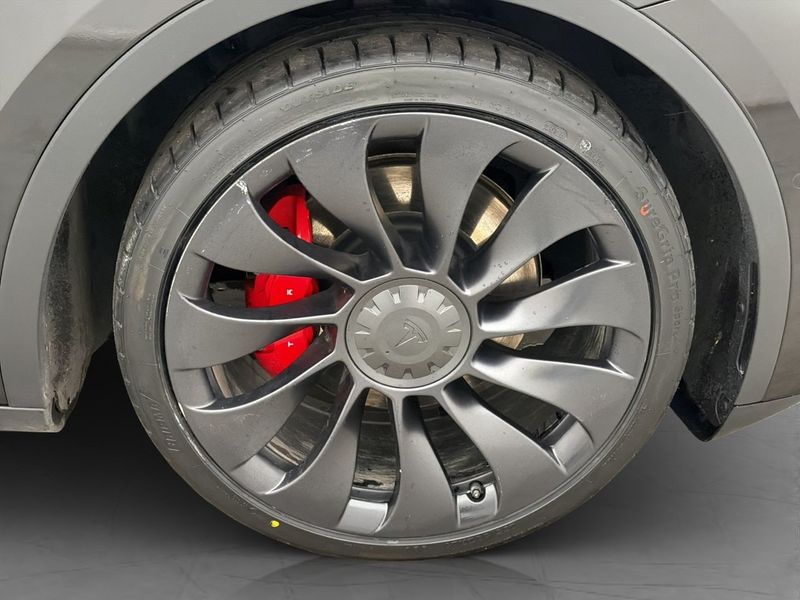 Tesla Model Y bild 32