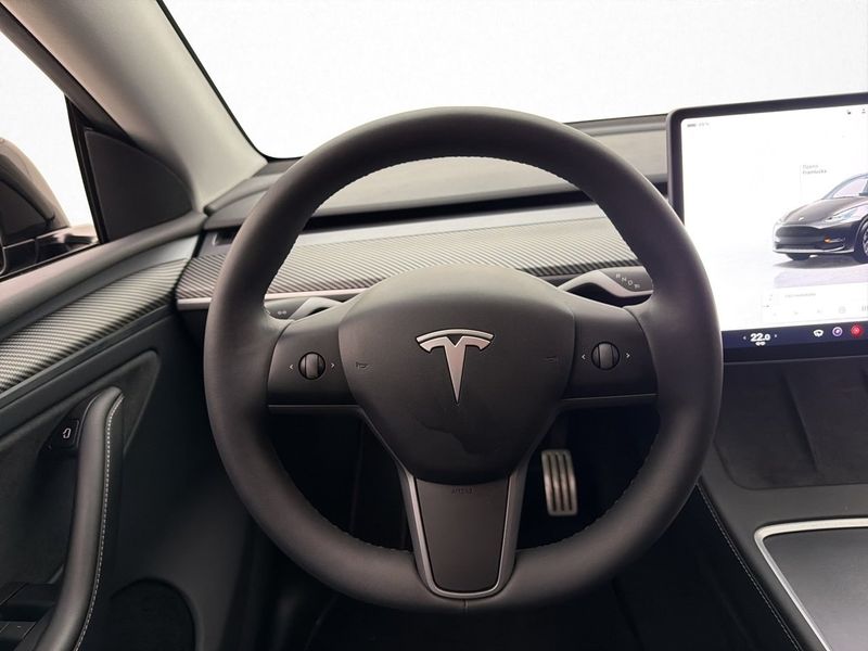 Tesla Model Y bild 14